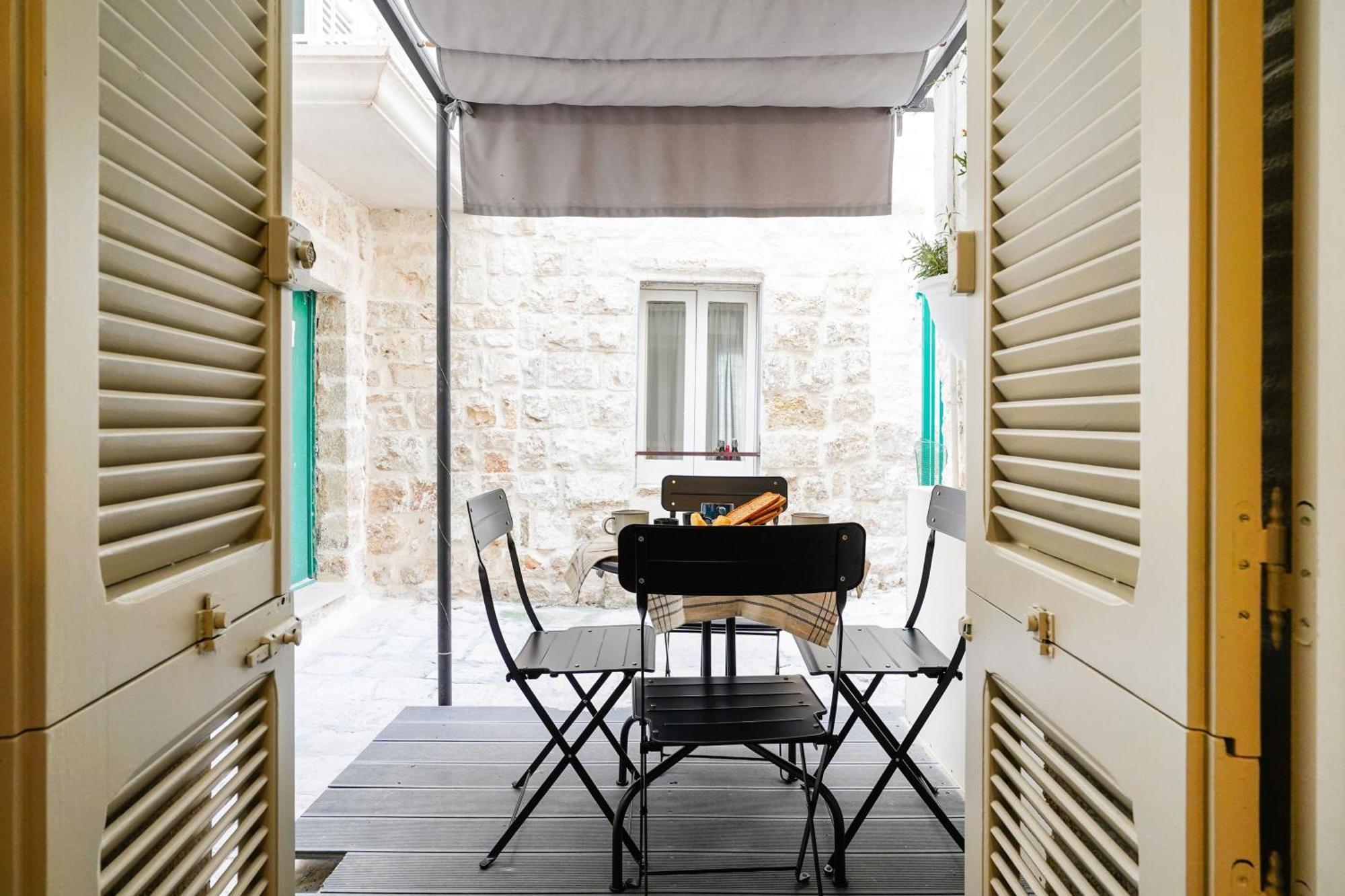Vico Farinella Apartment By Barbarhouse Polignano a Mare Exterior photo